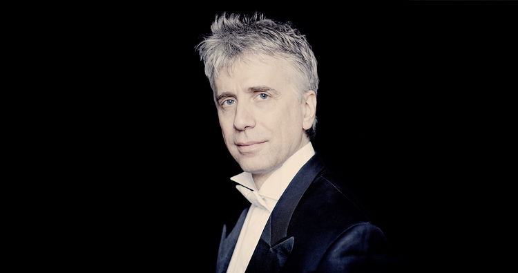 Conductor Giovanni Antonini